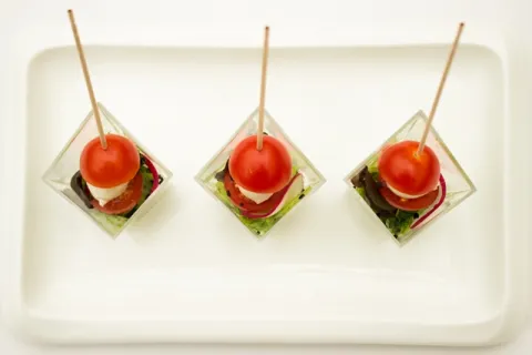 Užkandžių pasiūlymas skirtas bernvakariui užkandžiai Vilniuje